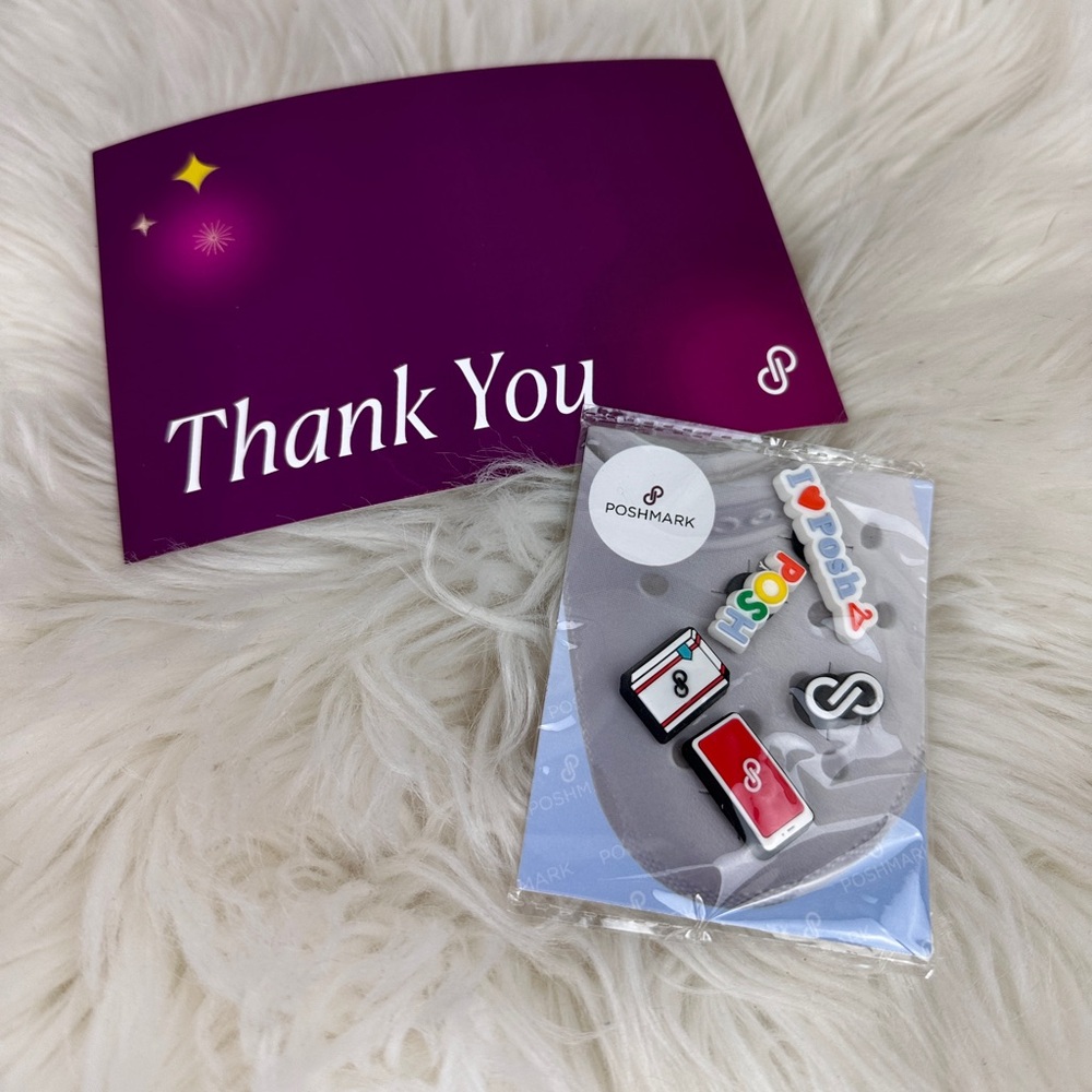 NIP Limited Edition Poshfest Poshmark Swag Crocs Shoe Charms Jibbets Fun
